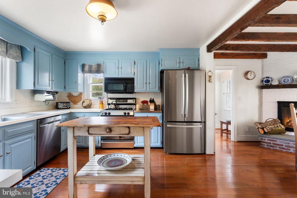 6370 JOHN BARTON PAYNE RD, MARSHALL, Virginia, 3 Bedrooms Bedrooms, ,2 BathroomsBathrooms,Residential,14,6370 JOHN BARTON PAYNE RD,VAFQ2021580 MLS # VAFQ2021580