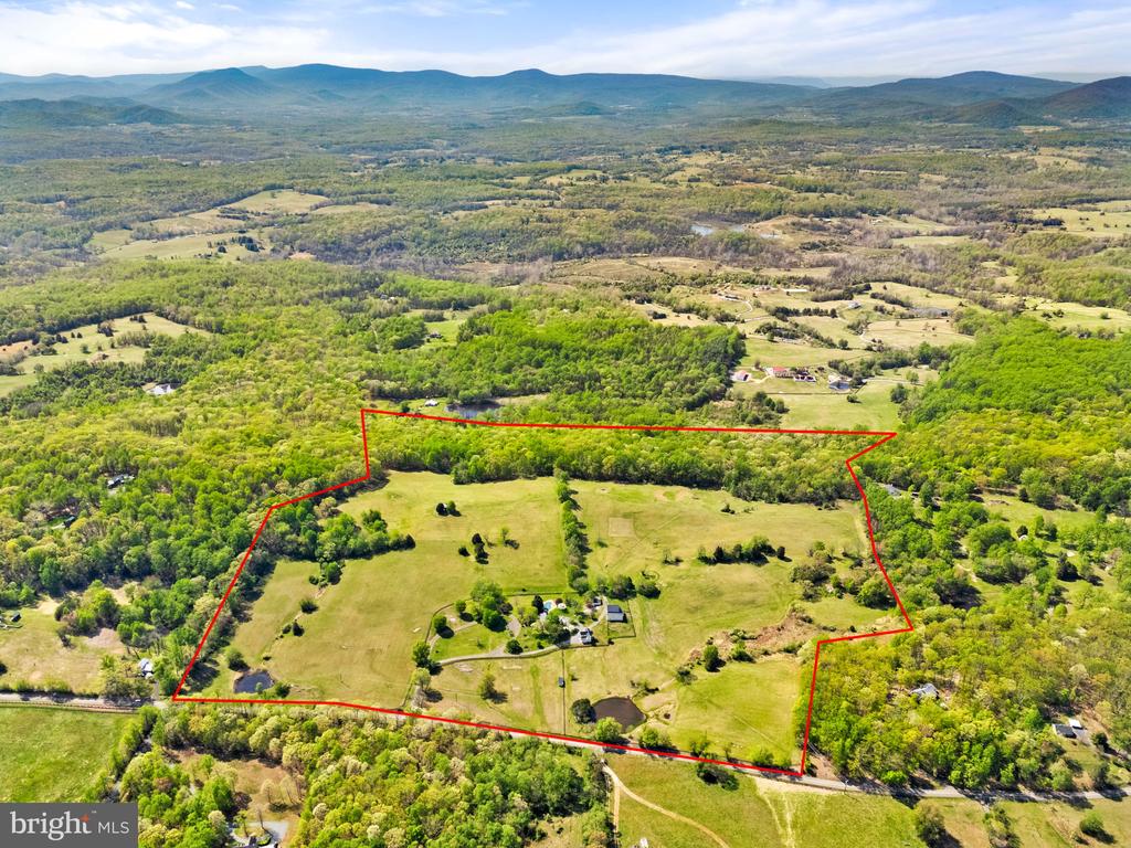 6370 JOHN BARTON PAYNE RD, MARSHALL, Virginia, 3 Bedrooms Bedrooms, ,2 BathroomsBathrooms,Residential,14,6370 JOHN BARTON PAYNE RD,VAFQ2021580 MLS # VAFQ2021580