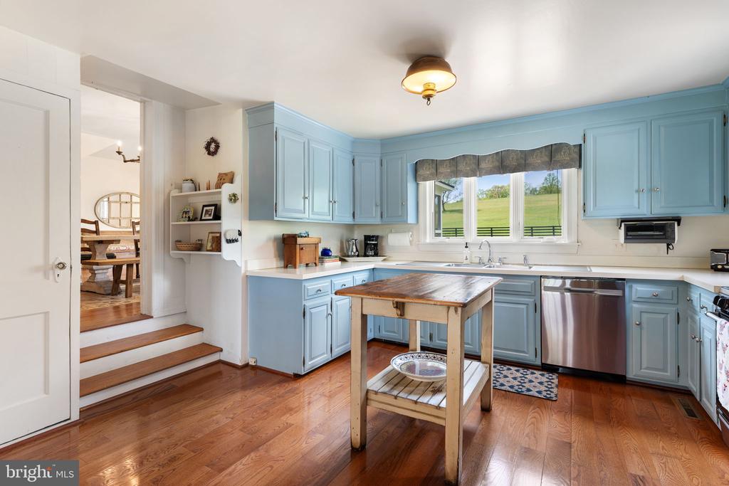 6370 JOHN BARTON PAYNE RD, MARSHALL, Virginia, 3 Bedrooms Bedrooms, ,2 BathroomsBathrooms,Residential,14,6370 JOHN BARTON PAYNE RD,VAFQ2021580 MLS # VAFQ2021580