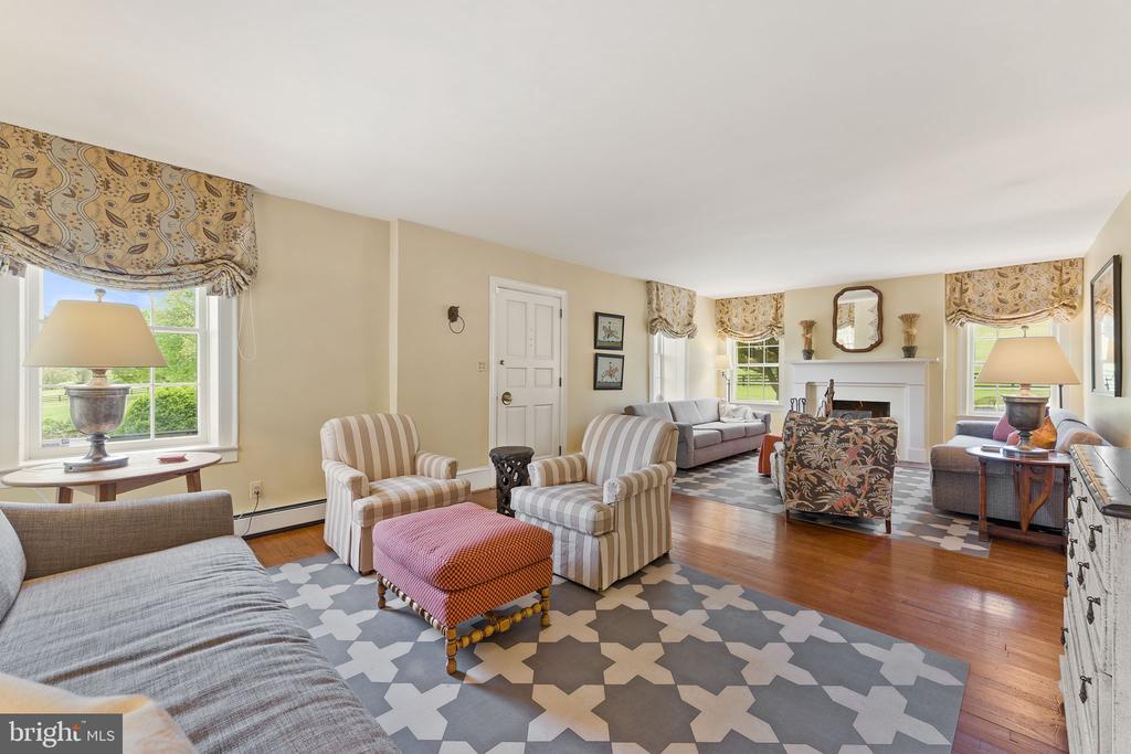 6370 JOHN BARTON PAYNE RD, MARSHALL, Virginia, 3 Bedrooms Bedrooms, ,2 BathroomsBathrooms,Residential,14,6370 JOHN BARTON PAYNE RD,VAFQ2021580 MLS # VAFQ2021580