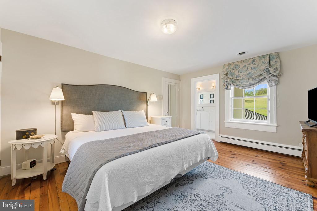 6370 JOHN BARTON PAYNE RD, MARSHALL, Virginia, 3 Bedrooms Bedrooms, ,2 BathroomsBathrooms,Residential,14,6370 JOHN BARTON PAYNE RD,VAFQ2021580 MLS # VAFQ2021580