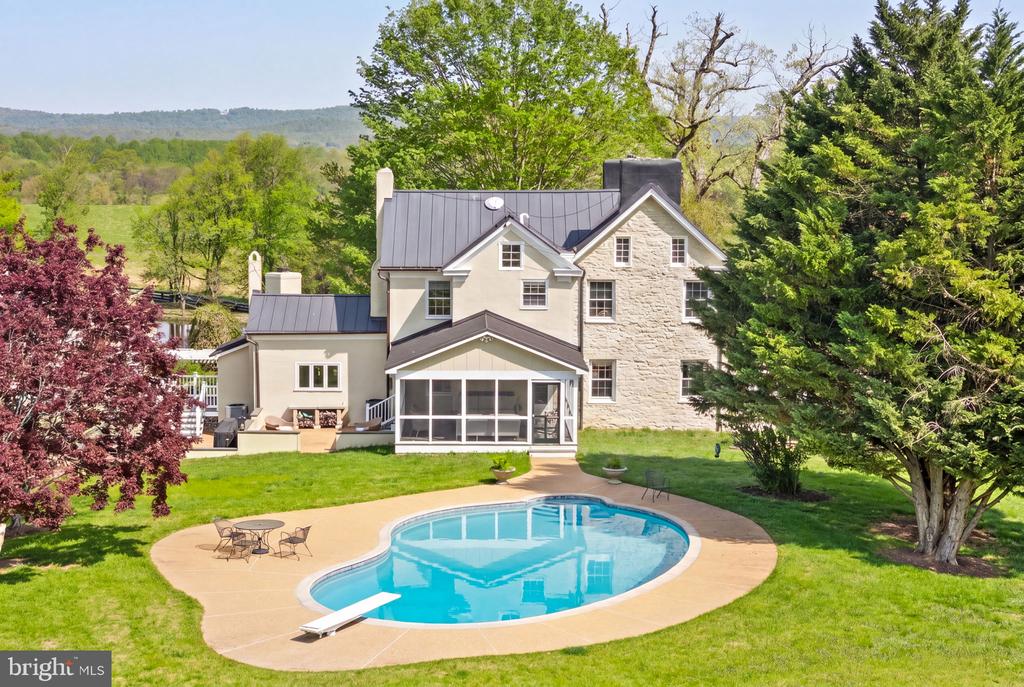 6370 JOHN BARTON PAYNE RD, MARSHALL, Virginia, 3 Bedrooms Bedrooms, ,2 BathroomsBathrooms,Residential,14,6370 JOHN BARTON PAYNE RD,VAFQ2021580 MLS # VAFQ2021580