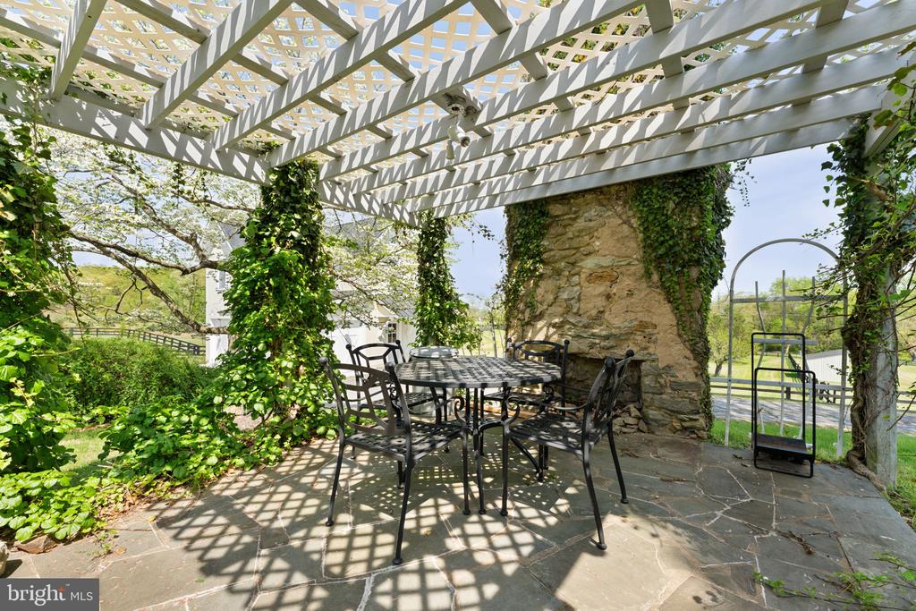 6370 JOHN BARTON PAYNE RD, MARSHALL, Virginia, 3 Bedrooms Bedrooms, ,2 BathroomsBathrooms,Residential,14,6370 JOHN BARTON PAYNE RD,VAFQ2021580 MLS # VAFQ2021580