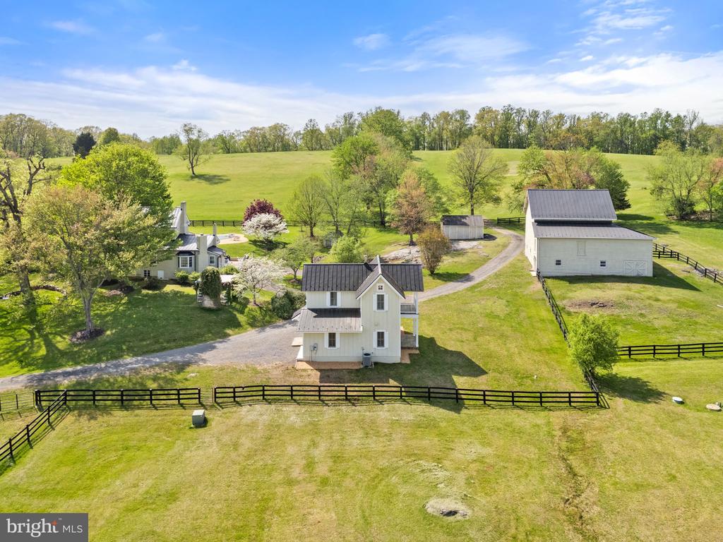 6370 JOHN BARTON PAYNE RD, MARSHALL, Virginia, 3 Bedrooms Bedrooms, ,2 BathroomsBathrooms,Residential,14,6370 JOHN BARTON PAYNE RD,VAFQ2021580 MLS # VAFQ2021580