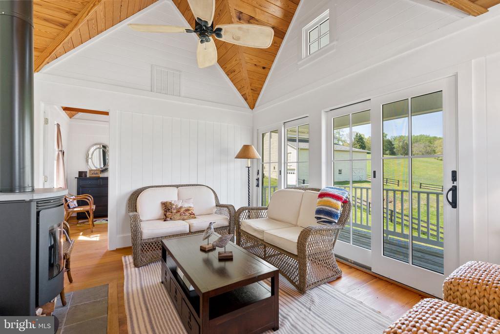 6370 JOHN BARTON PAYNE RD, MARSHALL, Virginia, 3 Bedrooms Bedrooms, ,2 BathroomsBathrooms,Residential,14,6370 JOHN BARTON PAYNE RD,VAFQ2021580 MLS # VAFQ2021580