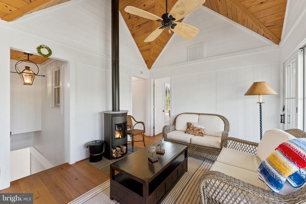 6370 JOHN BARTON PAYNE RD, MARSHALL, Virginia, 3 Bedrooms Bedrooms, ,2 BathroomsBathrooms,Residential,14,6370 JOHN BARTON PAYNE RD,VAFQ2021580 MLS # VAFQ2021580