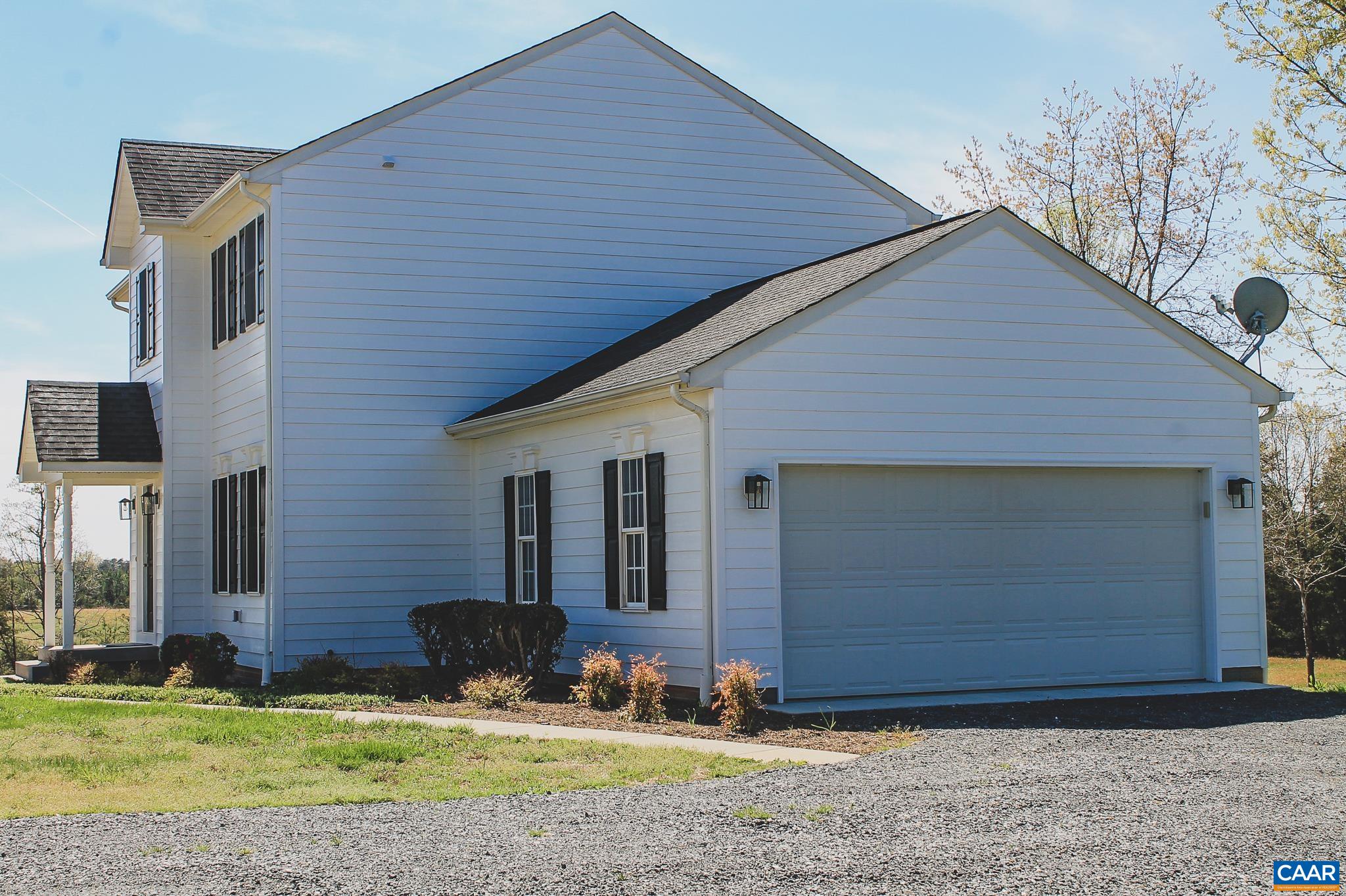 6518 JEFFERSON MILL RD, SCOTTSVILLE, Virginia 24590, 5 Bedrooms Bedrooms, ,3 BathroomsBathrooms,Residential,14,6518 JEFFERSON MILL RD,675957 MLS # 675957