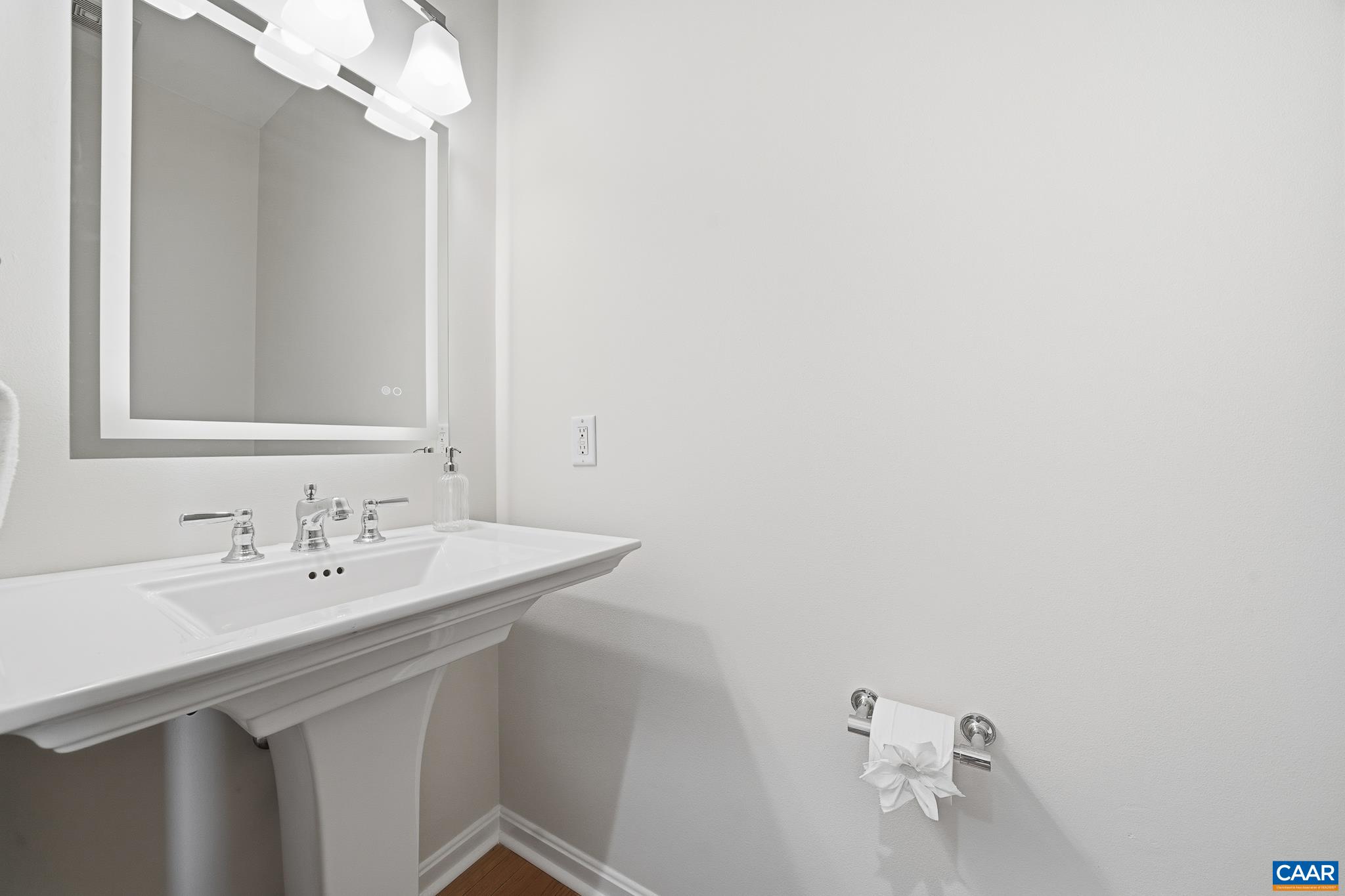 6518 JEFFERSON MILL RD, SCOTTSVILLE, Virginia 24590, 5 Bedrooms Bedrooms, ,3 BathroomsBathrooms,Residential,14,6518 JEFFERSON MILL RD,675957 MLS # 675957