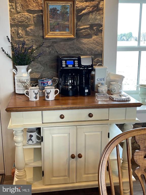 9078 MAIDSTONE RD, DELAPLANE, Virginia, 2 Bedrooms Bedrooms, ,1 BathroomBathrooms,Residential,14,9078 MAIDSTONE RD,VAFQ2021600 MLS # VAFQ2021600