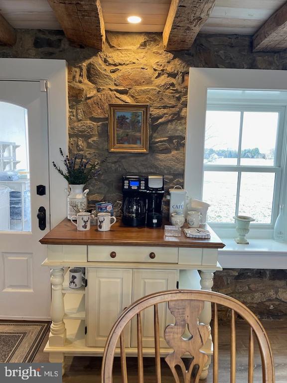 9078 MAIDSTONE RD, DELAPLANE, Virginia, 2 Bedrooms Bedrooms, ,1 BathroomBathrooms,Residential,14,9078 MAIDSTONE RD,VAFQ2021600 MLS # VAFQ2021600