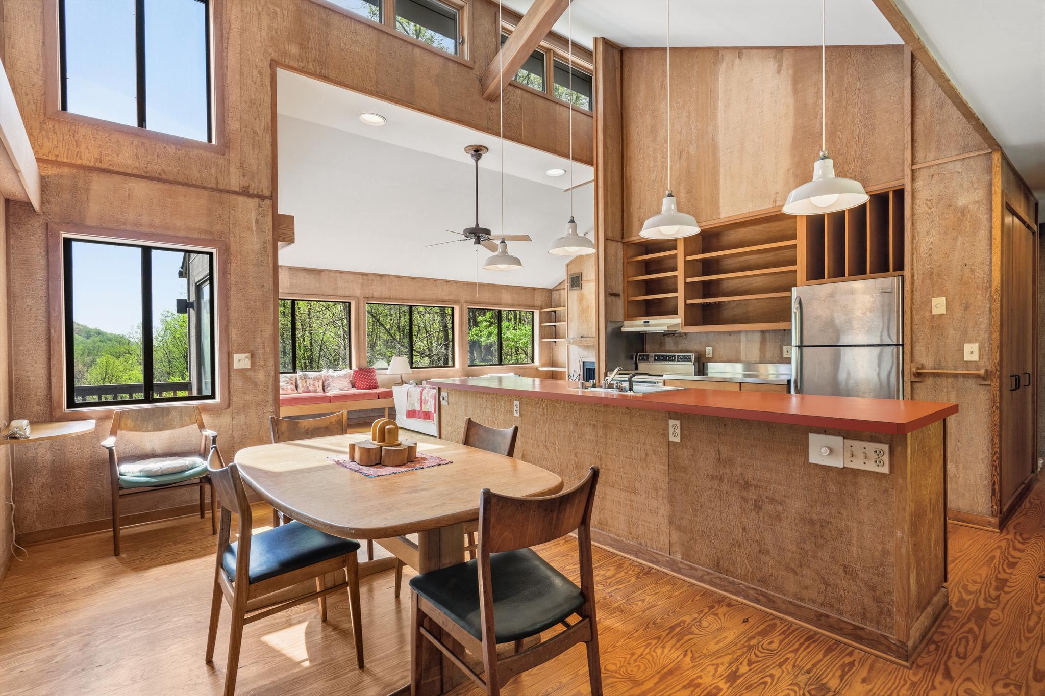 815 GID BROWN HOLLOW RD, WASHINGTON, Virginia, 3 Bedrooms Bedrooms, ,2 BathroomsBathrooms,Residential,14,815 GID BROWN HOLLOW RD,VARP2002582 MLS # VARP2002582