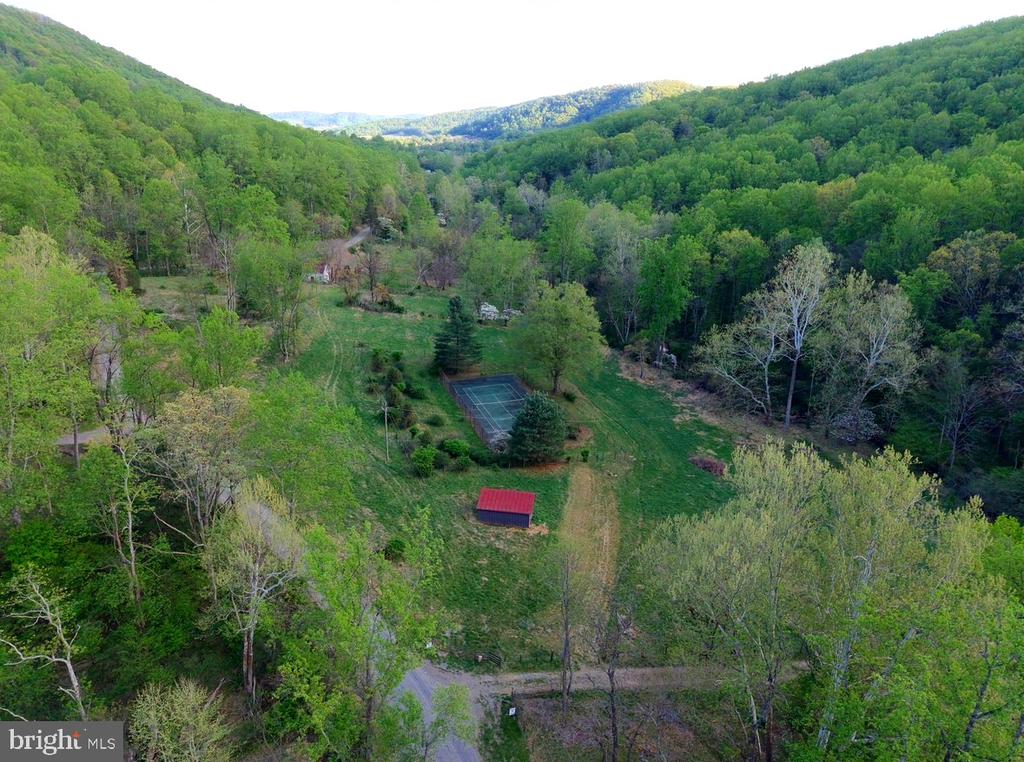 815 GID BROWN HOLLOW RD, WASHINGTON, Virginia 22747, 3 Bedrooms Bedrooms, ,2 BathroomsBathrooms,Residential,14,815 GID BROWN HOLLOW RD,VARP2002582 MLS # VARP2002582