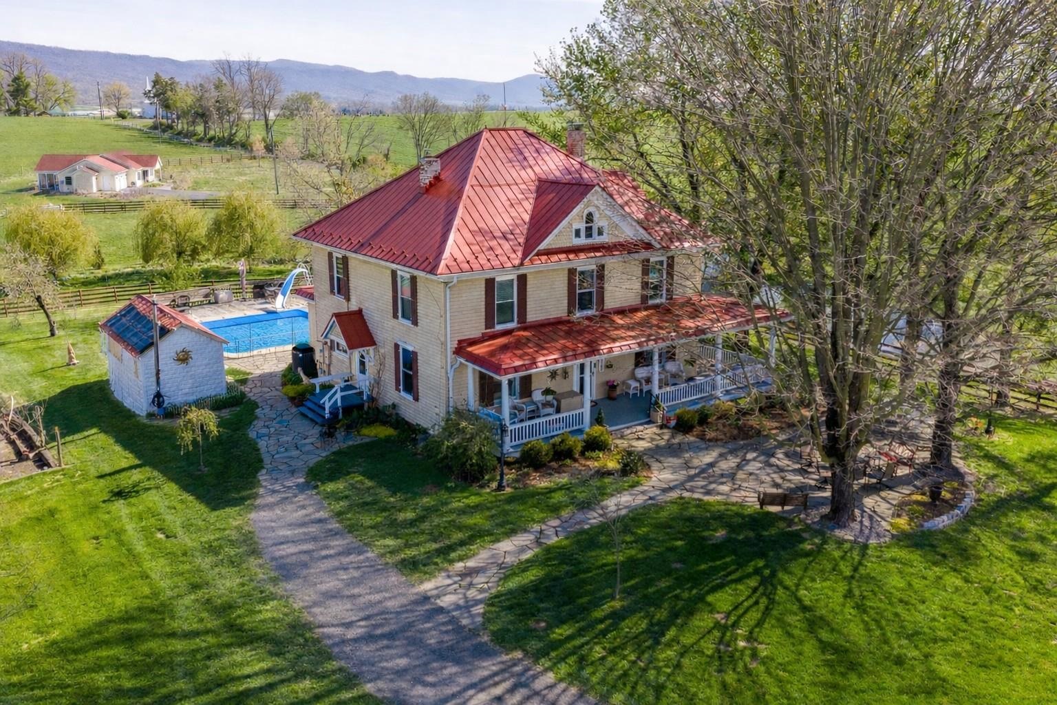 235 FAIRVIEW CHURCH RD, TIMBERVILLE, Virginia 22853, 3 Bedrooms Bedrooms, ,2 BathroomsBathrooms,Residential,14,235 FAIRVIEW CHURCH RD,675689 MLS # 675689