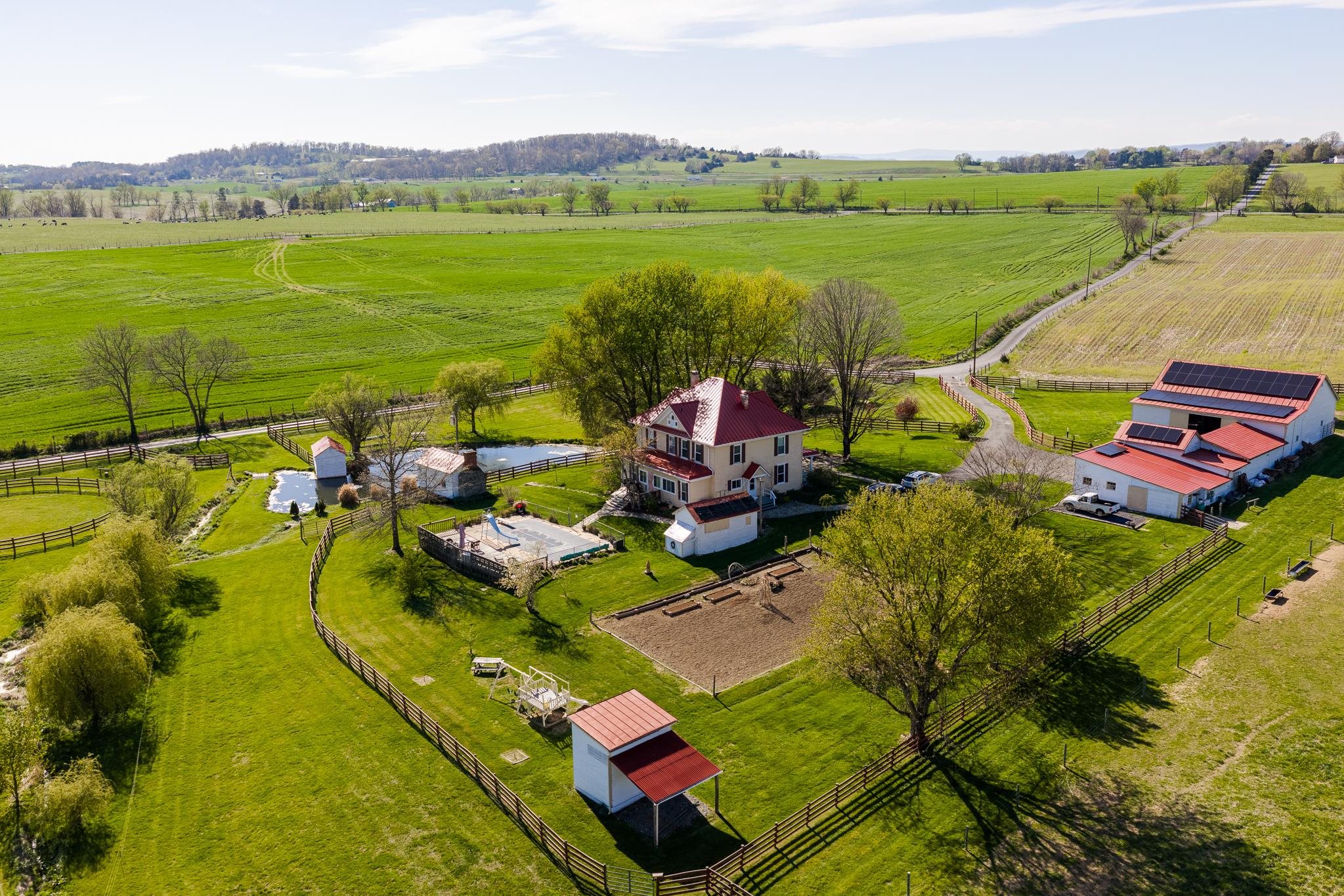 235 FAIRVIEW CHURCH RD, TIMBERVILLE, Virginia 22853, 3 Bedrooms Bedrooms, ,2 BathroomsBathrooms,Residential,14,235 FAIRVIEW CHURCH RD,675689 MLS # 675689