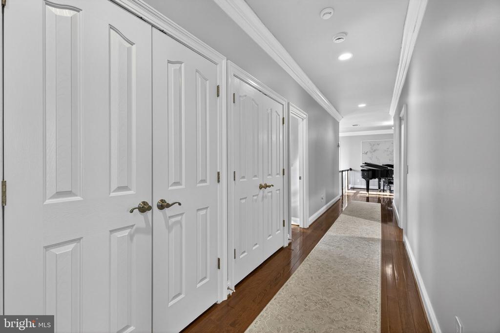 8485 ROGUES RD, WARRENTON, Virginia 20187, 4 Bedrooms Bedrooms, ,4 BathroomsBathrooms,Residential,14,8485 ROGUES RD,VAFQ2021674 MLS # VAFQ2021674