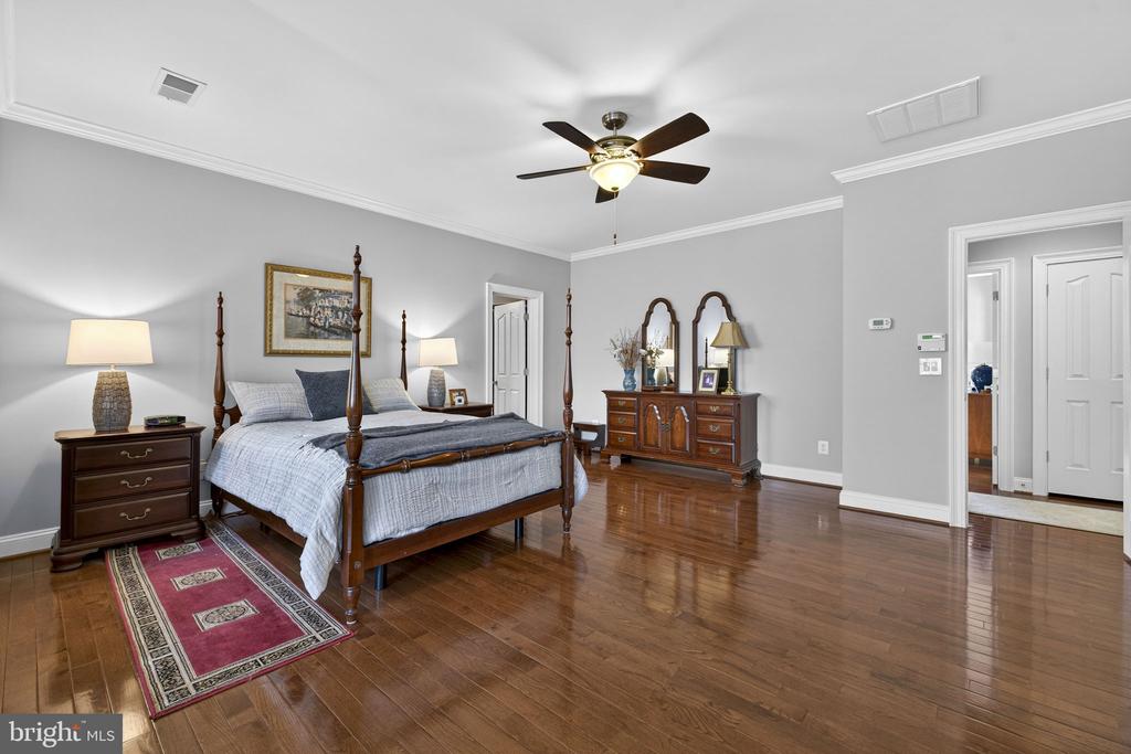 8485 ROGUES RD, WARRENTON, Virginia 20187, 4 Bedrooms Bedrooms, ,4 BathroomsBathrooms,Residential,14,8485 ROGUES RD,VAFQ2021674 MLS # VAFQ2021674