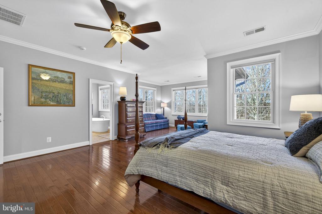 8485 ROGUES RD, WARRENTON, Virginia 20187, 4 Bedrooms Bedrooms, ,4 BathroomsBathrooms,Residential,14,8485 ROGUES RD,VAFQ2021674 MLS # VAFQ2021674