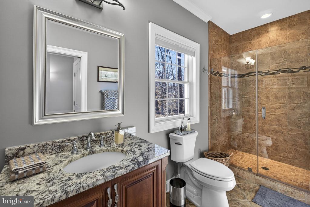 8485 ROGUES RD, WARRENTON, Virginia 20187, 4 Bedrooms Bedrooms, ,4 BathroomsBathrooms,Residential,14,8485 ROGUES RD,VAFQ2021674 MLS # VAFQ2021674