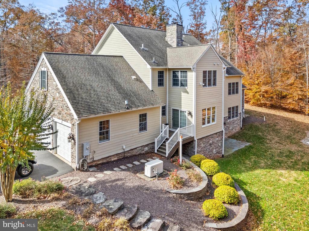 8485 ROGUES RD, WARRENTON, Virginia 20187, 4 Bedrooms Bedrooms, ,4 BathroomsBathrooms,Residential,14,8485 ROGUES RD,VAFQ2021674 MLS # VAFQ2021674