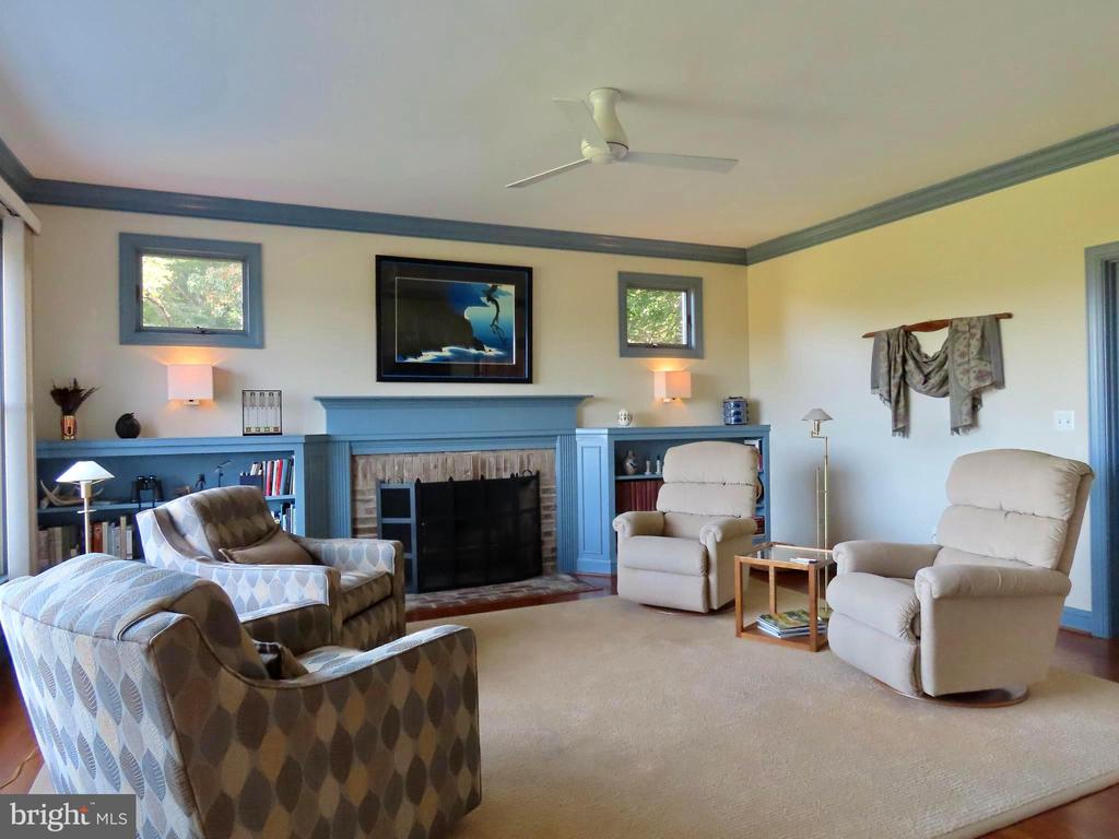 643 RICHMOND RD, AMISSVILLE, Virginia 20106, 3 Bedrooms Bedrooms, ,2 BathroomsBathrooms,Residential,14,643 RICHMOND RD,VARP2002496 MLS # VARP2002496