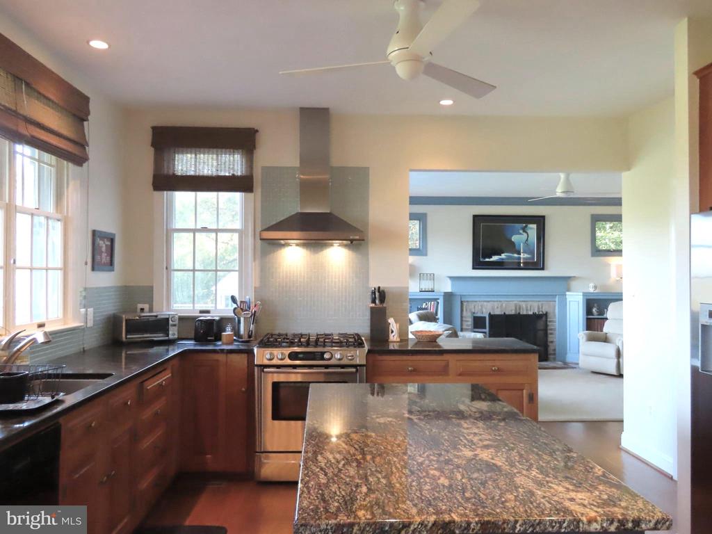 643 RICHMOND RD, AMISSVILLE, Virginia 20106, 3 Bedrooms Bedrooms, ,2 BathroomsBathrooms,Residential,14,643 RICHMOND RD,VARP2002496 MLS # VARP2002496