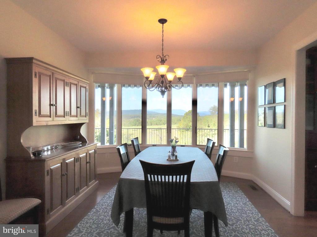 643 RICHMOND RD, AMISSVILLE, Virginia 20106, 3 Bedrooms Bedrooms, ,2 BathroomsBathrooms,Residential,14,643 RICHMOND RD,VARP2002496 MLS # VARP2002496