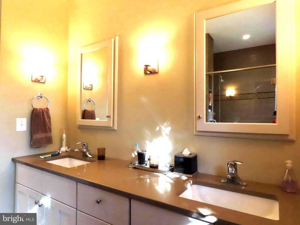 643 RICHMOND RD, AMISSVILLE, Virginia 20106, 3 Bedrooms Bedrooms, ,2 BathroomsBathrooms,Residential,14,643 RICHMOND RD,VARP2002496 MLS # VARP2002496