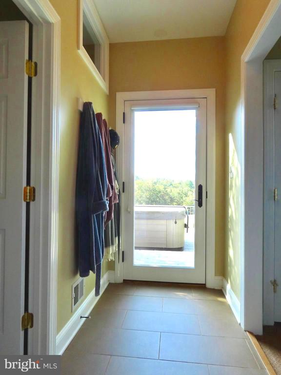 643 RICHMOND RD, AMISSVILLE, Virginia 20106, 3 Bedrooms Bedrooms, ,2 BathroomsBathrooms,Residential,14,643 RICHMOND RD,VARP2002496 MLS # VARP2002496