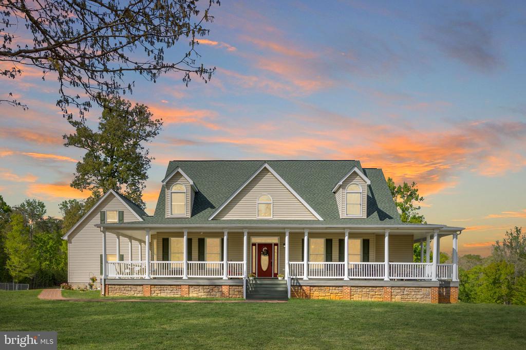 6657 LAWYERS RD, SPOTSYLVANIA, Virginia 22551, 5 Bedrooms Bedrooms, ,4 BathroomsBathrooms,Residential,14,6657 LAWYERS RD,VASP2040416 MLS # VASP2040416
