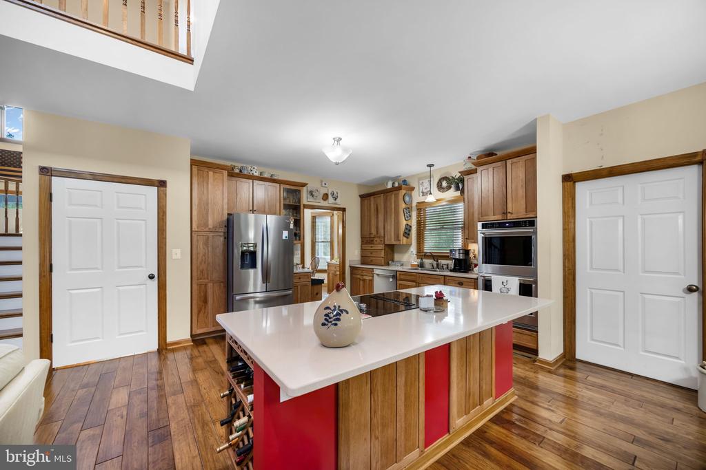 6657 LAWYERS RD, SPOTSYLVANIA, Virginia 22551, 5 Bedrooms Bedrooms, ,4 BathroomsBathrooms,Residential,14,6657 LAWYERS RD,VASP2040416 MLS # VASP2040416