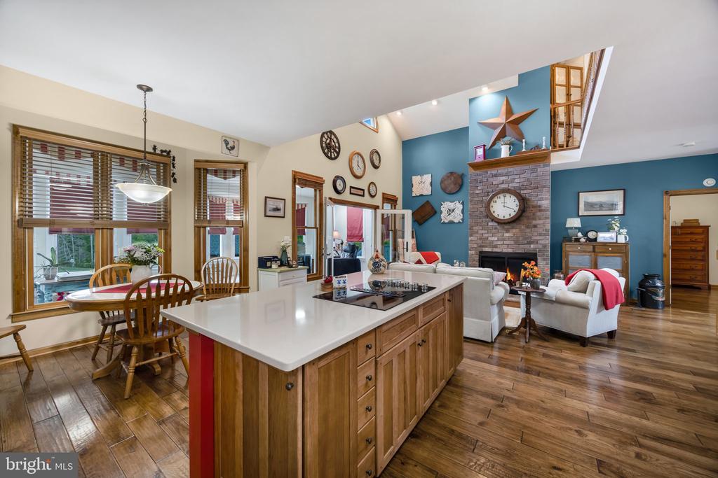 6657 LAWYERS RD, SPOTSYLVANIA, Virginia 22551, 5 Bedrooms Bedrooms, ,4 BathroomsBathrooms,Residential,14,6657 LAWYERS RD,VASP2040416 MLS # VASP2040416
