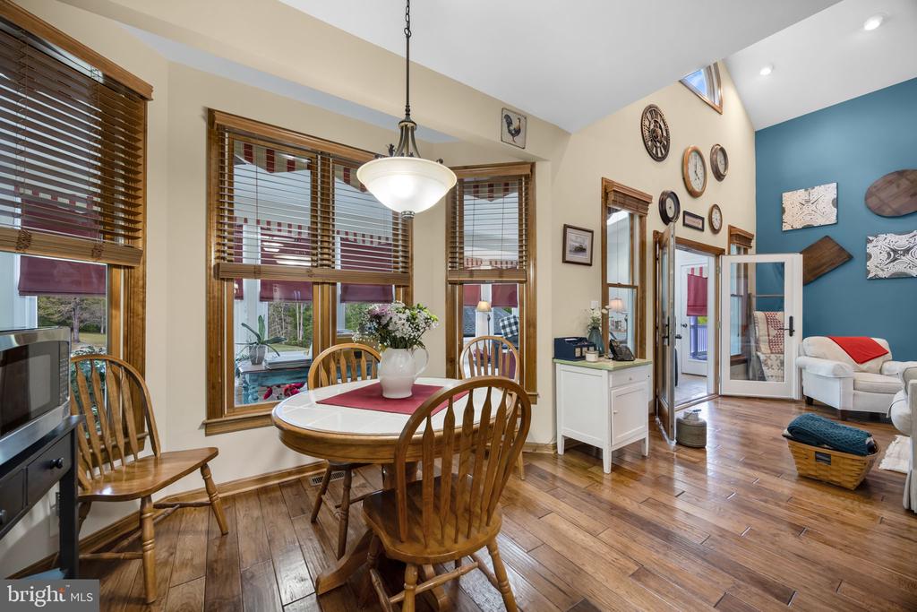 6657 LAWYERS RD, SPOTSYLVANIA, Virginia 22551, 5 Bedrooms Bedrooms, ,4 BathroomsBathrooms,Residential,14,6657 LAWYERS RD,VASP2040416 MLS # VASP2040416