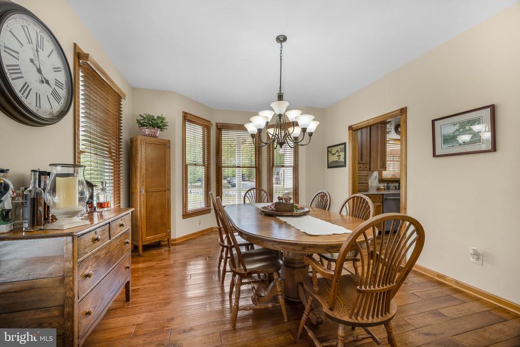 6657 LAWYERS RD, SPOTSYLVANIA, Virginia 22551, 5 Bedrooms Bedrooms, ,4 BathroomsBathrooms,Residential,14,6657 LAWYERS RD,VASP2040416 MLS # VASP2040416