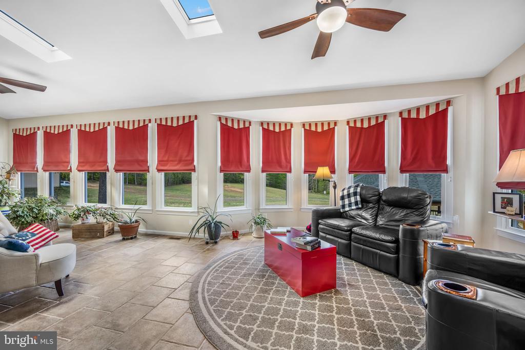 6657 LAWYERS RD, SPOTSYLVANIA, Virginia 22551, 5 Bedrooms Bedrooms, ,4 BathroomsBathrooms,Residential,14,6657 LAWYERS RD,VASP2040416 MLS # VASP2040416