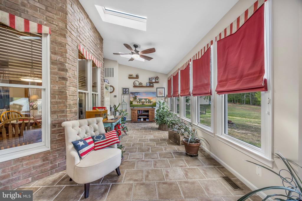 6657 LAWYERS RD, SPOTSYLVANIA, Virginia 22551, 5 Bedrooms Bedrooms, ,4 BathroomsBathrooms,Residential,14,6657 LAWYERS RD,VASP2040416 MLS # VASP2040416