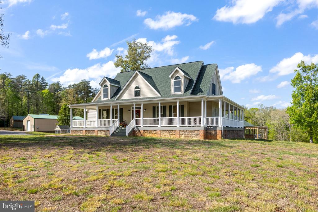 6657 LAWYERS RD, SPOTSYLVANIA, Virginia 22551, 5 Bedrooms Bedrooms, ,4 BathroomsBathrooms,Residential,14,6657 LAWYERS RD,VASP2040416 MLS # VASP2040416