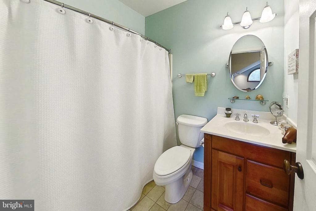 6657 LAWYERS RD, SPOTSYLVANIA, Virginia 22551, 5 Bedrooms Bedrooms, ,4 BathroomsBathrooms,Residential,14,6657 LAWYERS RD,VASP2040416 MLS # VASP2040416