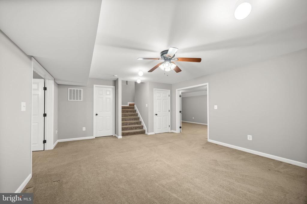 6657 LAWYERS RD, SPOTSYLVANIA, Virginia 22551, 5 Bedrooms Bedrooms, ,4 BathroomsBathrooms,Residential,14,6657 LAWYERS RD,VASP2040416 MLS # VASP2040416