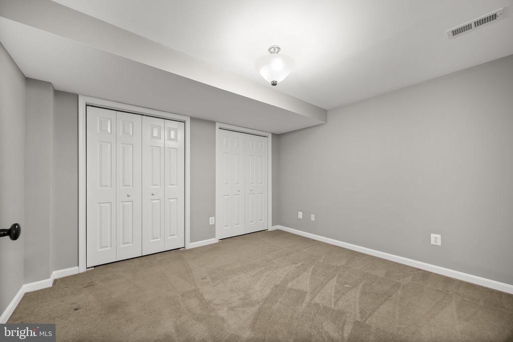 6657 LAWYERS RD, SPOTSYLVANIA, Virginia 22551, 5 Bedrooms Bedrooms, ,4 BathroomsBathrooms,Residential,14,6657 LAWYERS RD,VASP2040416 MLS # VASP2040416