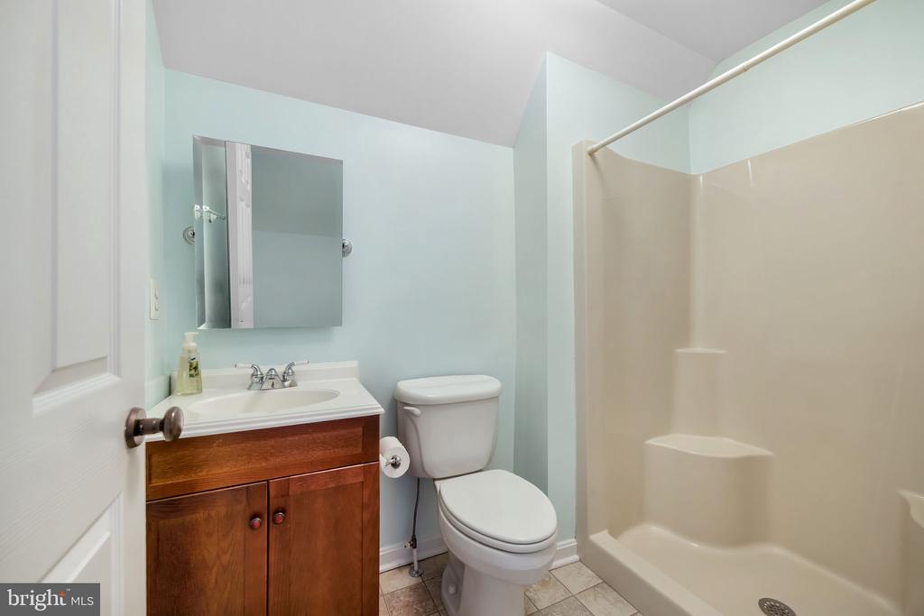 6657 LAWYERS RD, SPOTSYLVANIA, Virginia 22551, 5 Bedrooms Bedrooms, ,4 BathroomsBathrooms,Residential,14,6657 LAWYERS RD,VASP2040416 MLS # VASP2040416