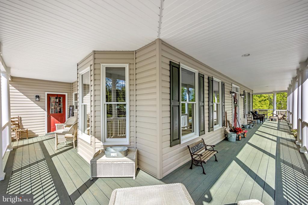 6657 LAWYERS RD, SPOTSYLVANIA, Virginia 22551, 5 Bedrooms Bedrooms, ,4 BathroomsBathrooms,Residential,14,6657 LAWYERS RD,VASP2040416 MLS # VASP2040416