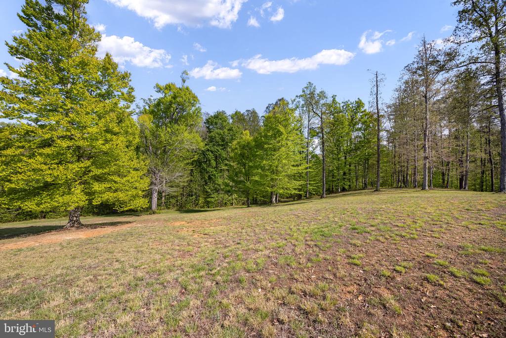 6657 LAWYERS RD, SPOTSYLVANIA, Virginia 22551, 5 Bedrooms Bedrooms, ,4 BathroomsBathrooms,Residential,14,6657 LAWYERS RD,VASP2040416 MLS # VASP2040416