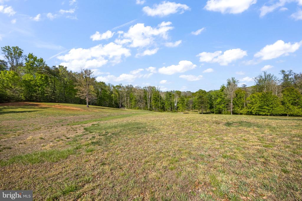6657 LAWYERS RD, SPOTSYLVANIA, Virginia 22551, 5 Bedrooms Bedrooms, ,4 BathroomsBathrooms,Residential,14,6657 LAWYERS RD,VASP2040416 MLS # VASP2040416
