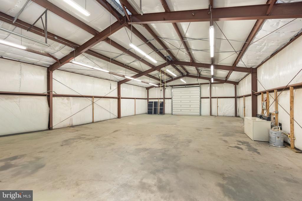 6657 LAWYERS RD, SPOTSYLVANIA, Virginia 22551, 5 Bedrooms Bedrooms, ,4 BathroomsBathrooms,Residential,14,6657 LAWYERS RD,VASP2040416 MLS # VASP2040416