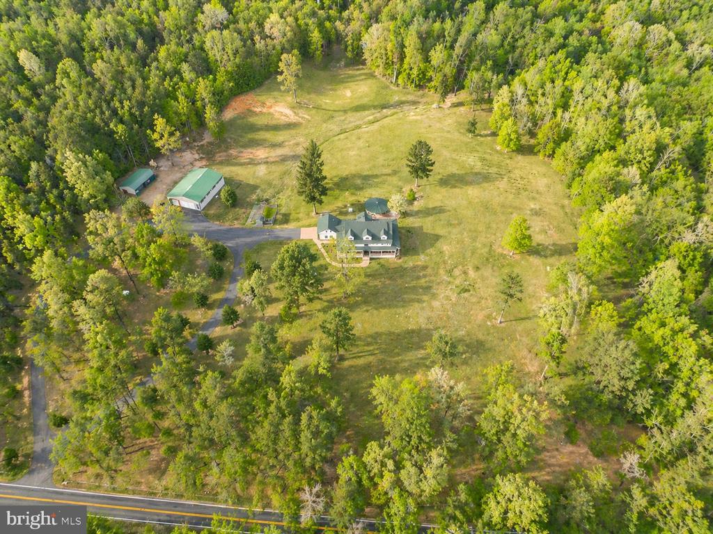 6657 LAWYERS RD, SPOTSYLVANIA, Virginia 22551, 5 Bedrooms Bedrooms, ,4 BathroomsBathrooms,Residential,14,6657 LAWYERS RD,VASP2040416 MLS # VASP2040416