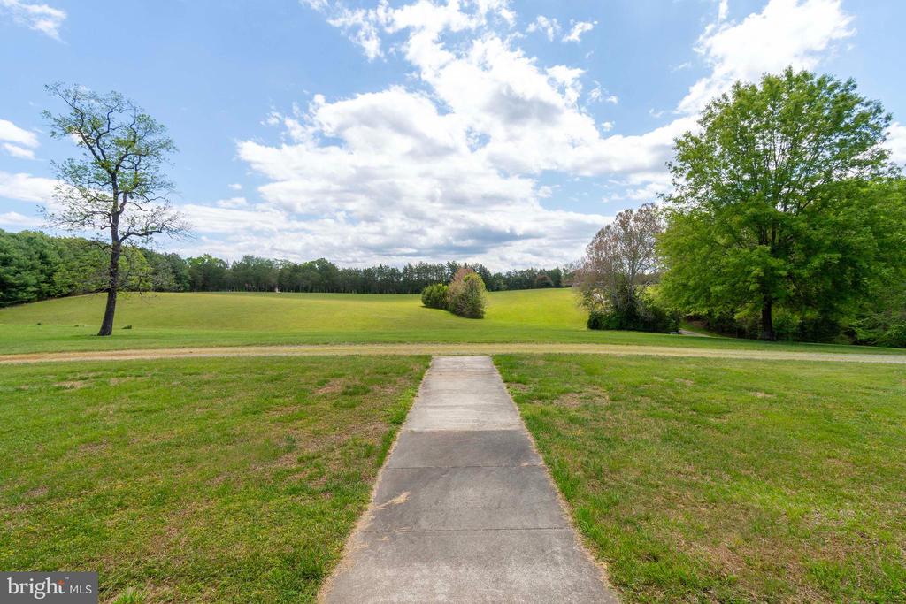 6000 HALEYS MILL RD, SPOTSYLVANIA, Virginia 22551, 3 Bedrooms Bedrooms, ,2 BathroomsBathrooms,Residential,14,6000 HALEYS MILL RD,VASP2041068 MLS # VASP2041068
