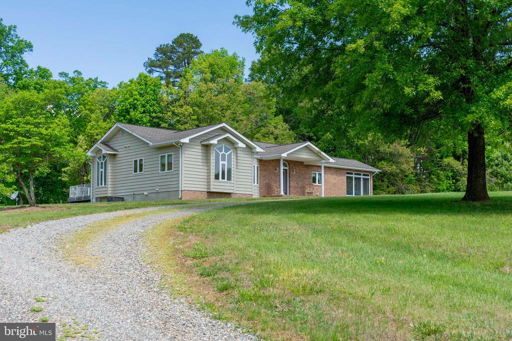 6000 HALEYS MILL RD, SPOTSYLVANIA, Virginia 22551, 3 Bedrooms Bedrooms, ,2 BathroomsBathrooms,Residential,14,6000 HALEYS MILL RD,VASP2041068 MLS # VASP2041068