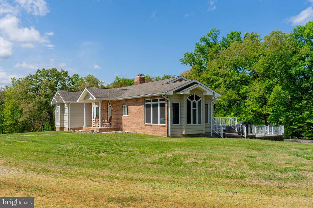 6000 HALEYS MILL RD, SPOTSYLVANIA, Virginia 22551, 3 Bedrooms Bedrooms, ,2 BathroomsBathrooms,Residential,14,6000 HALEYS MILL RD,VASP2041068 MLS # VASP2041068