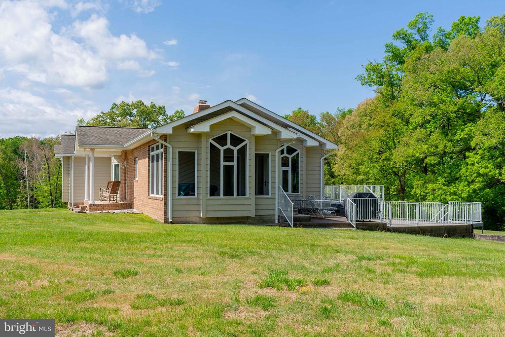 6000 HALEYS MILL RD, SPOTSYLVANIA, Virginia 22551, 3 Bedrooms Bedrooms, ,2 BathroomsBathrooms,Residential,14,6000 HALEYS MILL RD,VASP2041068 MLS # VASP2041068