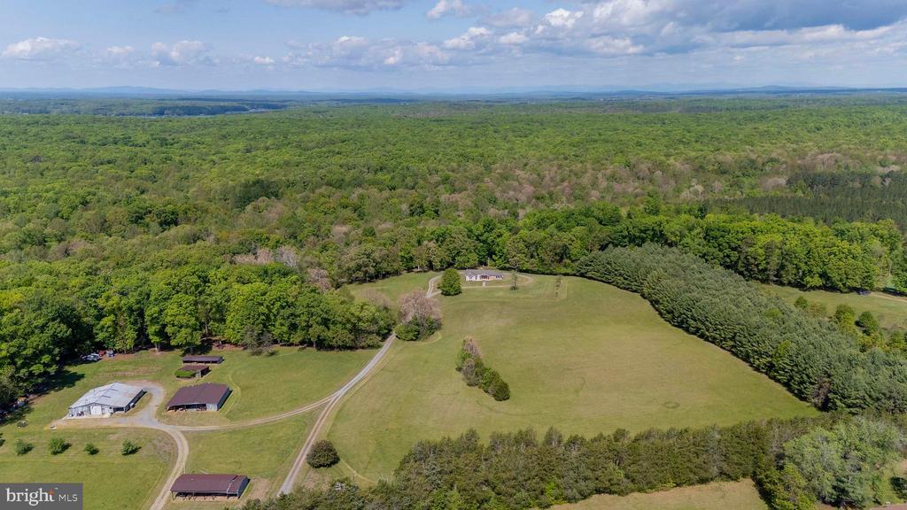 6000 HALEYS MILL RD, SPOTSYLVANIA, Virginia 22551, 3 Bedrooms Bedrooms, ,2 BathroomsBathrooms,Residential,14,6000 HALEYS MILL RD,VASP2041074 MLS # VASP2041074